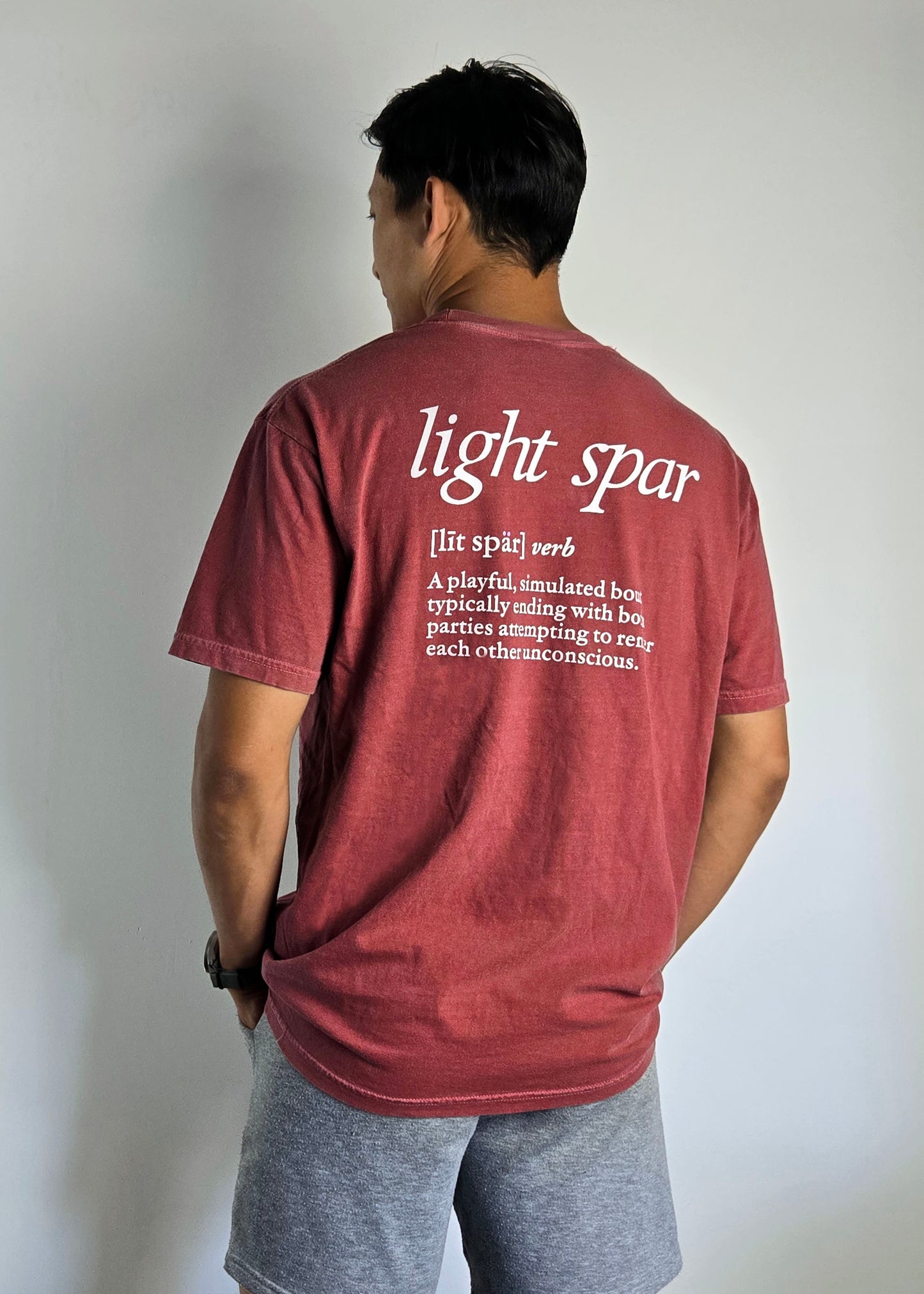 LIGHT SPAR TEE (BRICK)